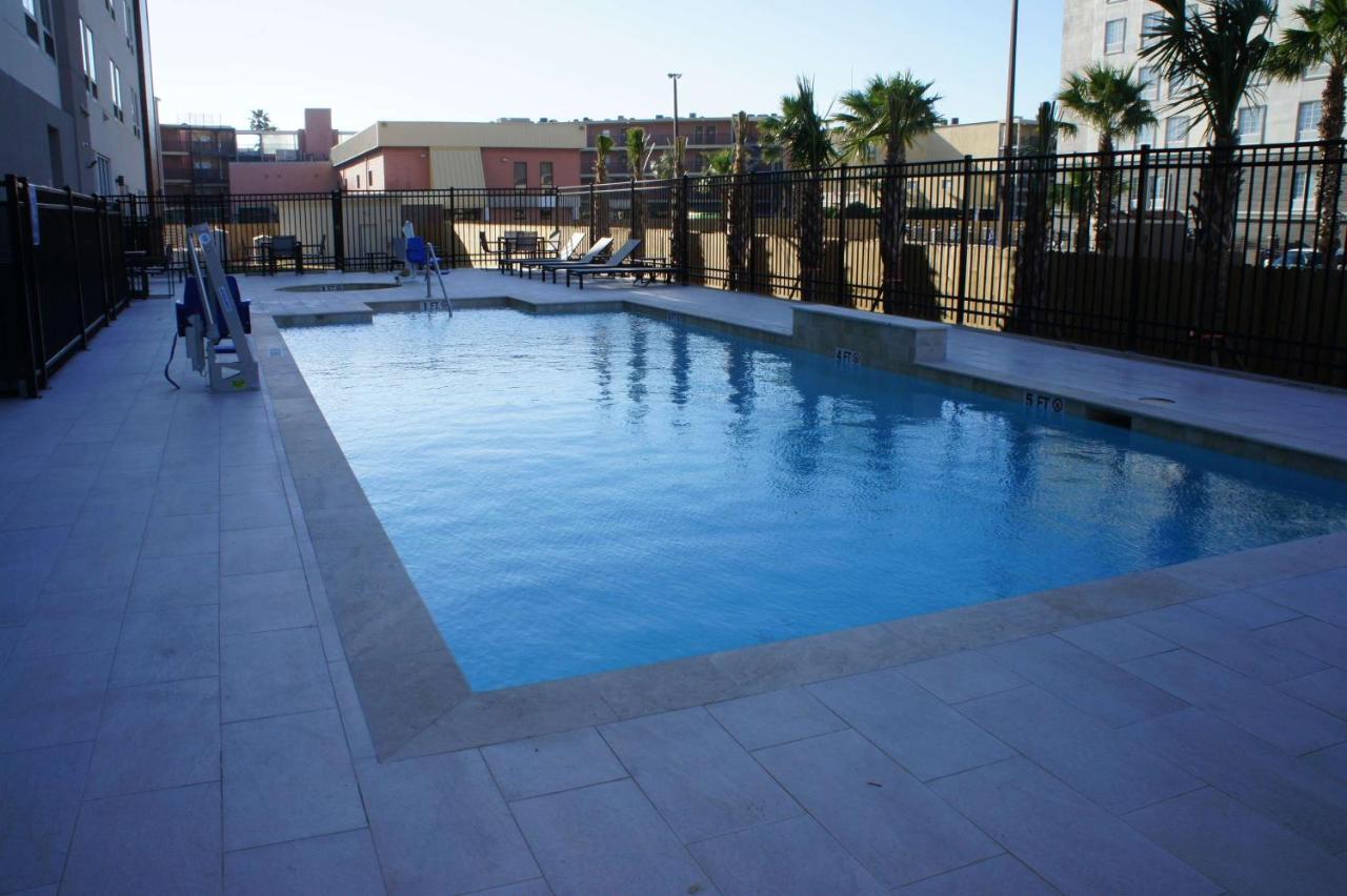La Quinta Inn & Suites By Wyndham Galveston West Seawall Exterior foto